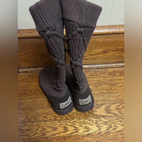 UGG Knit Tall Boot, Australia - Picture 3 of 3